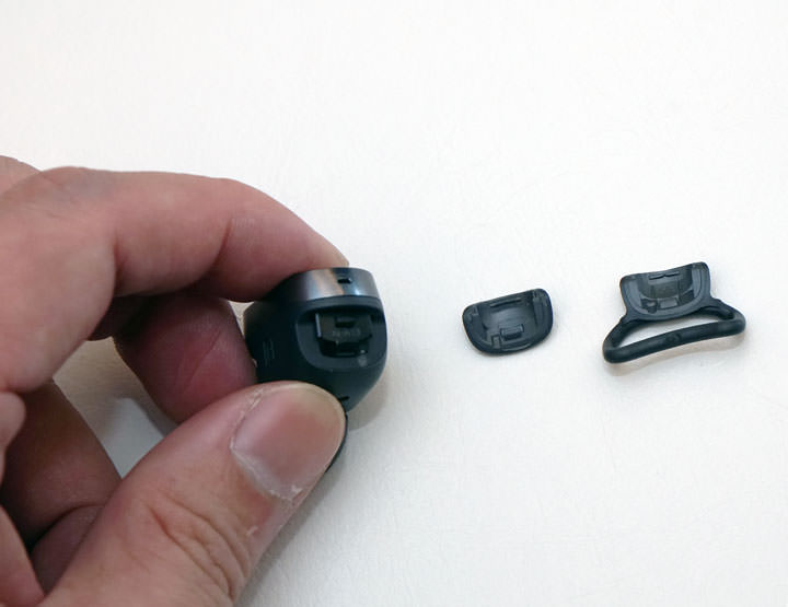 [Mobile] 溝通方式的再度創新！Sony Mobile首款Smart系列產品「Xperia Ear」智慧藍牙耳機12/24起在台限量發售！ - 阿祥的網路筆記本