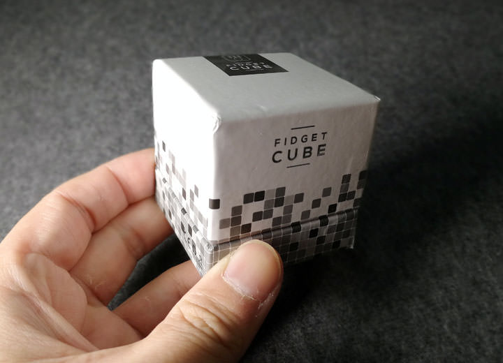 [Unbox] 壓力大？焦躁不安？試試可以讓你紓壓的無聊小物：「FIDGET CUBE 紓壓方塊」開箱囉！ - 阿祥的網路筆記本