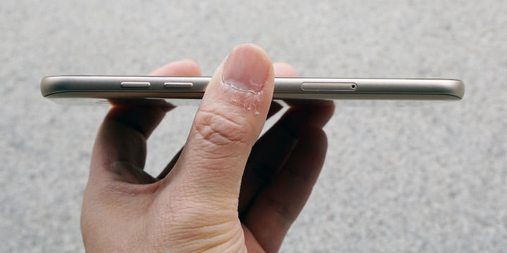 [Unbox] IP68生活防水，雙1600萬畫素鏡頭美拍：帶給你「A即精采」的三星Galaxy A7 2017年版開箱評測分享！ - 阿祥的網路筆記本