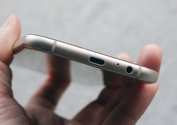 [Unbox] IP68生活防水，雙1600萬畫素鏡頭美拍：帶給你「A即精采」的三星Galaxy A7 2017年版開箱評測分享！ - 阿祥的網路筆記本