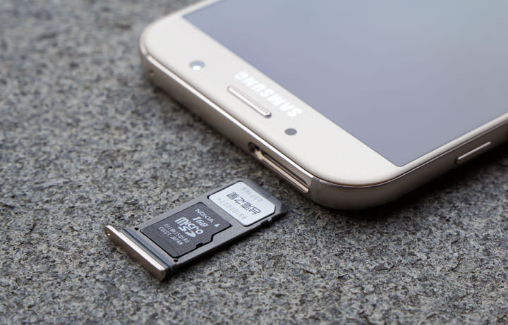 [Unbox] IP68生活防水，雙1600萬畫素鏡頭美拍：帶給你「A即精采」的三星Galaxy A7 2017年版開箱評測分享！ - 阿祥的網路筆記本