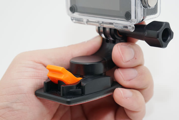 [Hands-On] 可以裝入口袋中的4K高畫質！輕巧易攜、連網操控更便利的「ThiEYE i60+生活行動攝錄影機」開箱實測！ - 阿祥的網路筆記本