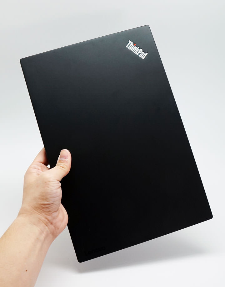 [Unbox] 輕薄、強悍、經典的高階商用筆電代名詞：第五代 Lenovo ThinkPad X1 Carbon 開箱與深度評測！ - 阿祥的網路筆記本