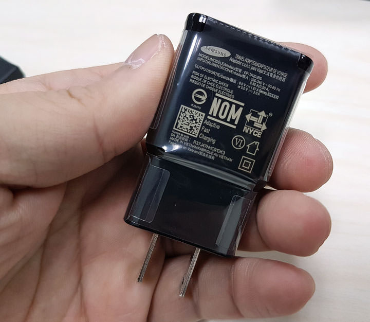 [Unbox] 三星Galaxy S8+薰紫灰版（Orchid Gray）純開箱分享！ - 阿祥的網路筆記本