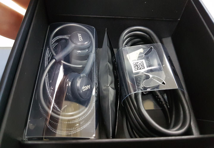 [Unbox] 三星Galaxy S8+薰紫灰版（Orchid Gray）純開箱分享！ - 阿祥的網路筆記本