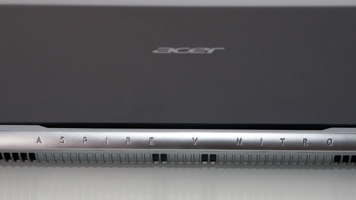 [Unbox] 允文允武，功能全方位的大尺寸旗艦：Acer Aspire V17 Nitro 深度實測 ！ - 阿祥的網路筆記本