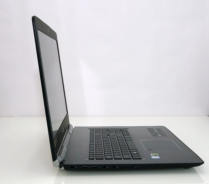 [Unbox] 允文允武，功能全方位的大尺寸旗艦：Acer Aspire V17 Nitro 深度實測 ！ - 阿祥的網路筆記本