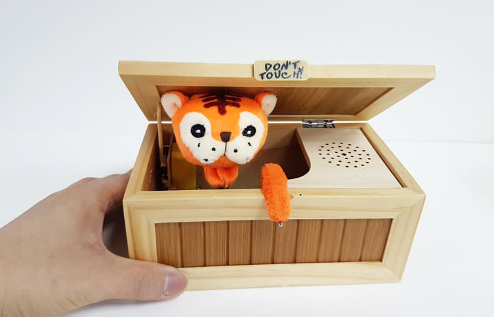 [Unbox] 真的有夠無聊，但卻有點療瘉的「無聊盒子」開箱與試玩！ - 阿祥的網路筆記本