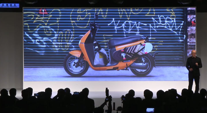 [Scooter] 智慧雙輪再進化：Gogoro 2 全新登場，最低入手價僅38,800元，遠傳「超級騎機」方案最高折扣達19,100元！ - 阿祥的網路筆記本