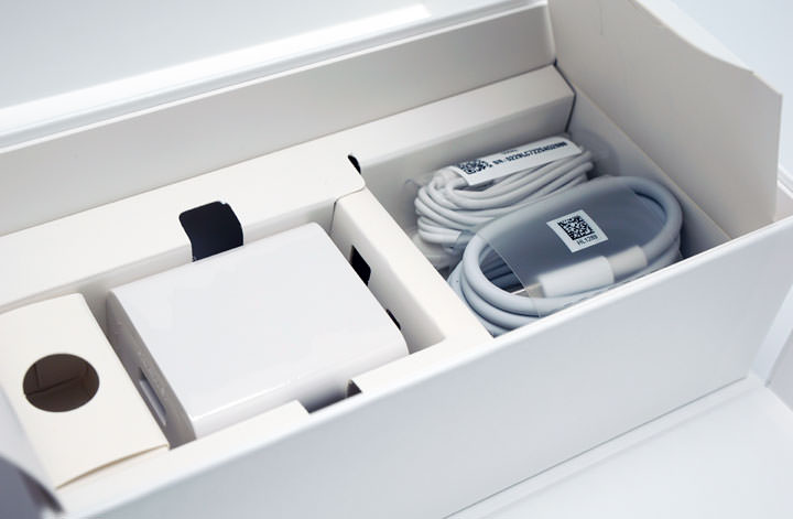 [Unbox] 信手拈來即成佳作！全球唯一「三徠卡鏡頭」智慧型手機HUAWEI P10 Plus 開箱與深度評測心得！ - 阿祥的網路筆記本