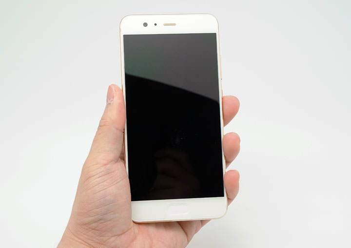 [Unbox] 信手拈來即成佳作！全球唯一「三徠卡鏡頭」智慧型手機HUAWEI P10 Plus 開箱與深度評測心得！ - 阿祥的網路筆記本