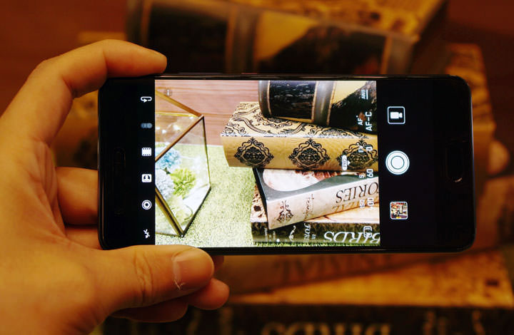 [Unbox] 信手拈來即成佳作！全球唯一「三徠卡鏡頭」智慧型手機HUAWEI P10 Plus 開箱與深度評測心得！ - 阿祥的網路筆記本