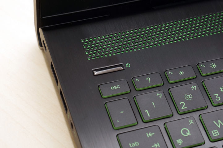 [Unbox] 工作娛樂皆宜的移動電競新選擇：HP Pavilion Gaming 15-cb011T 開箱與深度評測！ - 阿祥的網路筆記本