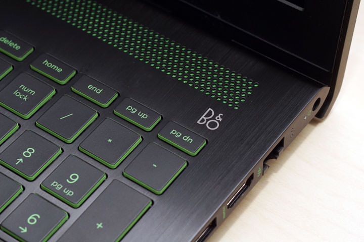 [Unbox] 工作娛樂皆宜的移動電競新選擇：HP Pavilion Gaming 15-cb011T 開箱與深度評測！ - 阿祥的網路筆記本