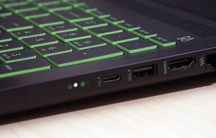 [Unbox] 工作娛樂皆宜的移動電競新選擇：HP Pavilion Gaming 15-cb011T 開箱與深度評測！ - 阿祥的網路筆記本