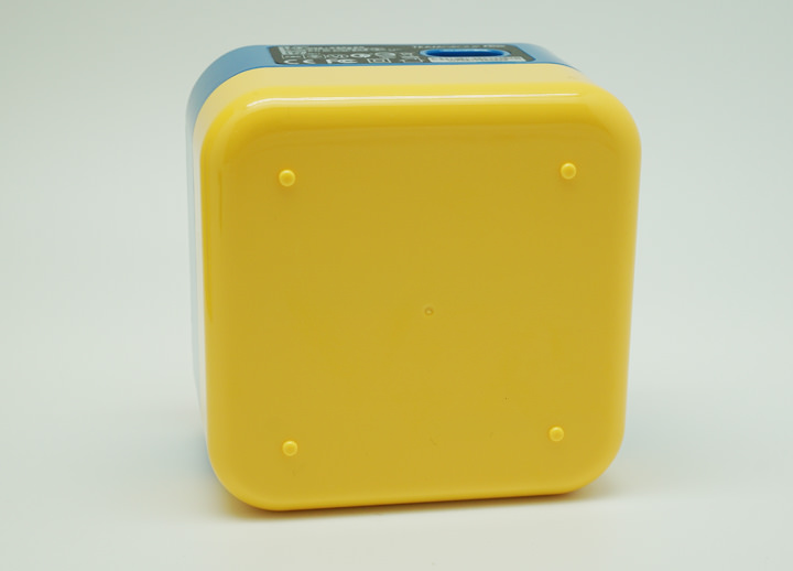 [Unbox] 多彩繽紛還相容樂高積木！支援 QC 3.0 快充技術的多埠充電器「Team Group WD02 方塊充」開箱與使用心得！ - 阿祥的網路筆記本