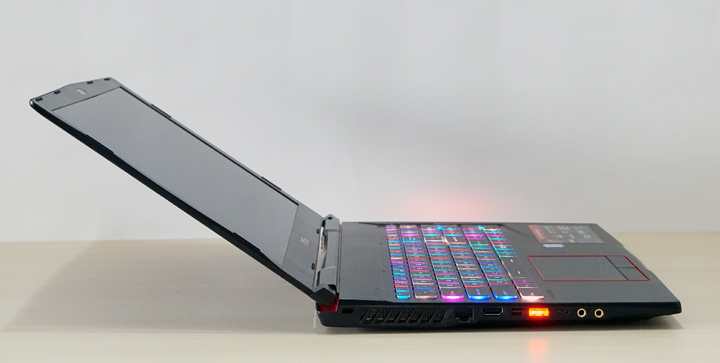 [Unbox] 面面俱到的電競主流旗艦：微星 MSI GE63VR 7RE RAIDER 深度評測！ - 阿祥的網路筆記本