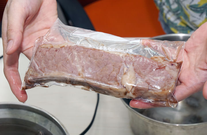 [Unbox] 料理初心者必備「Vulcan 溫控智慧插座」，搭配大同電鍋～在家就能輕鬆做出超專業的「舒肥（Sous Vide）」料理！ - 阿祥的網路筆記本