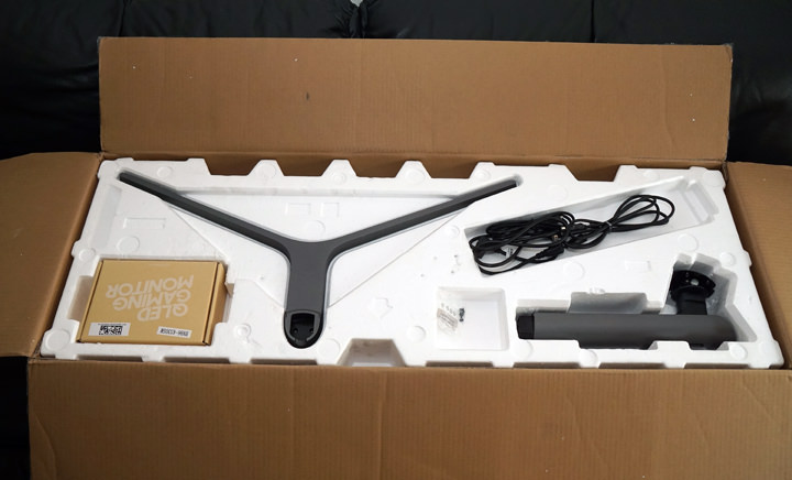 [Unbox] 一台抵兩台！不僅遊戲體驗爽感十足，更讓是工作好夥伴：三星全球首款49吋32:9 超寬曲面電競螢幕「CHG90」開箱評測！ - 阿祥的網路筆記本