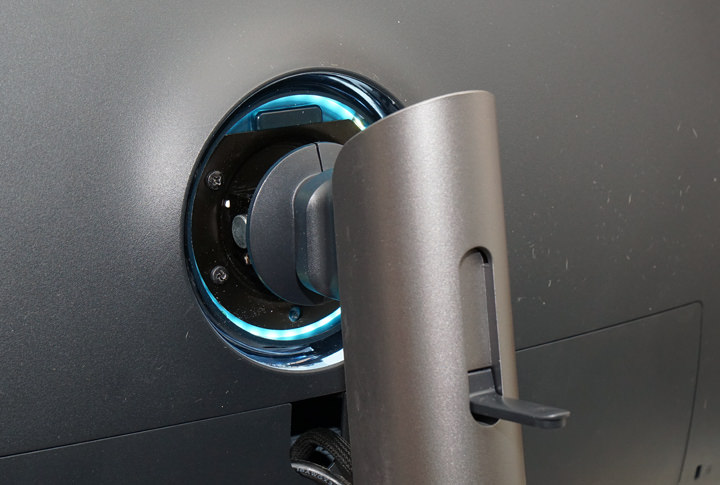 [Unbox] 一台抵兩台！不僅遊戲體驗爽感十足，更讓是工作好夥伴：三星全球首款49吋32:9 超寬曲面電競螢幕「CHG90」開箱評測！ - 阿祥的網路筆記本