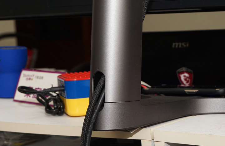 [Unbox] 一台抵兩台！不僅遊戲體驗爽感十足，更讓是工作好夥伴：三星全球首款49吋32:9 超寬曲面電競螢幕「CHG90」開箱評測！ - 阿祥的網路筆記本