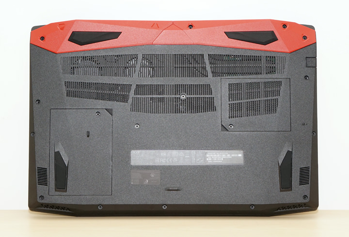 [Unbox] Acer Predator 電競家族新血 Helios 300 實測：優質外觀搭配絕佳效能的遊戲利器！ - 阿祥的網路筆記本