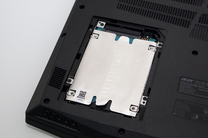 [Unbox] Acer Predator 電競家族新血 Helios 300 實測：優質外觀搭配絕佳效能的遊戲利器！ - 阿祥的網路筆記本