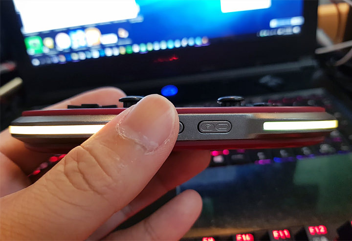 [Game] 8位堂藍牙搖桿 FC30 Pro 更新後可支援 Nintendo Switch 囉！ - 阿祥的網路筆記本