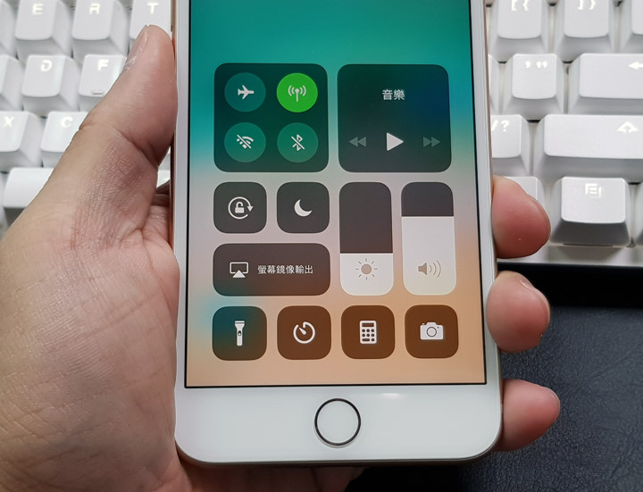 [Mobile] iPhone 8 & iPhone 8 Plus 銷售量為何會不好？或許是以下這 8 個原因！ - 阿祥的網路筆記本