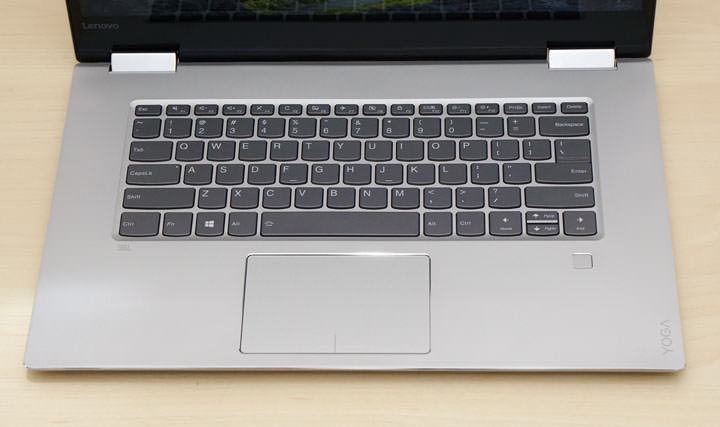 [Unbox] 俐落美型且一機多用的全才型筆電：Lenovo Yoga 720 深度實測！ - 阿祥的網路筆記本