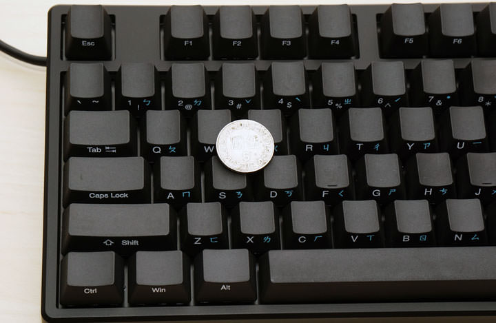 [Unbox] 手感好、視覺感優異！碼農、文字工作者必備「創傑 Ducky ONE PBT 側刻版 青軸」機械式鍵盤開箱分享！ - 阿祥的網路筆記本