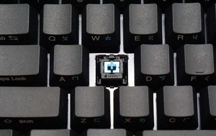 [Unbox] 手感好、視覺感優異！碼農、文字工作者必備「創傑 Ducky ONE PBT 側刻版 青軸」機械式鍵盤開箱分享！ - 阿祥的網路筆記本