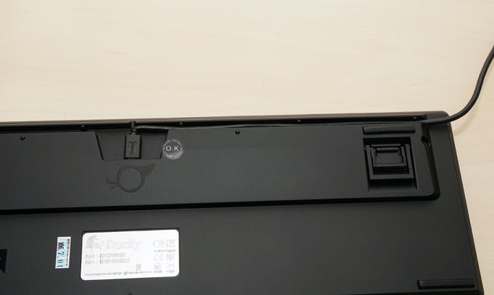 [Unbox] 手感好、視覺感優異！碼農、文字工作者必備「創傑 Ducky ONE PBT 側刻版 青軸」機械式鍵盤開箱分享！ - 阿祥的網路筆記本