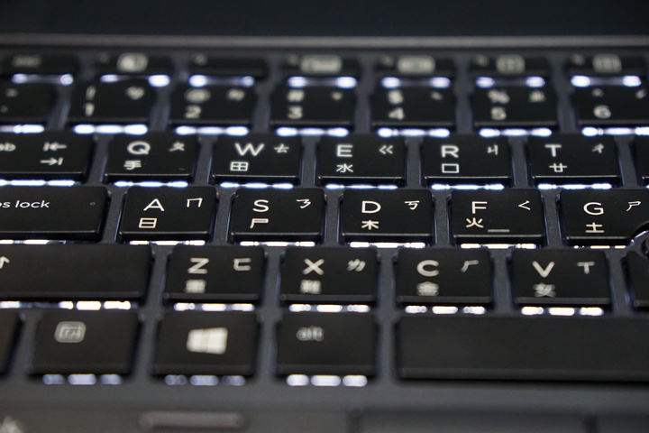 [Unbox] 功能全面、高可靠性的第四代「行動工作站」重裝旗艦：HP ZBook 17 G4 開箱與深度評測！ - 阿祥的網路筆記本