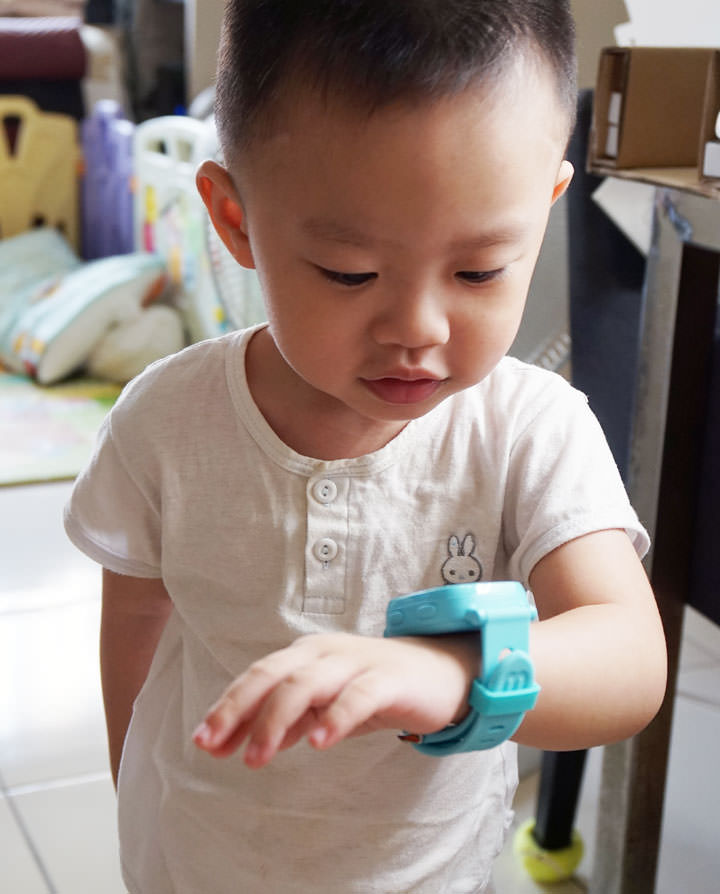 [Unbox] 專屬於孩子的智慧穿戴裝置！讓孩子開心、父母安心的兒童智慧手錶「FunPark Watch」雙色開箱與實測心得！ - 阿祥的網路筆記本