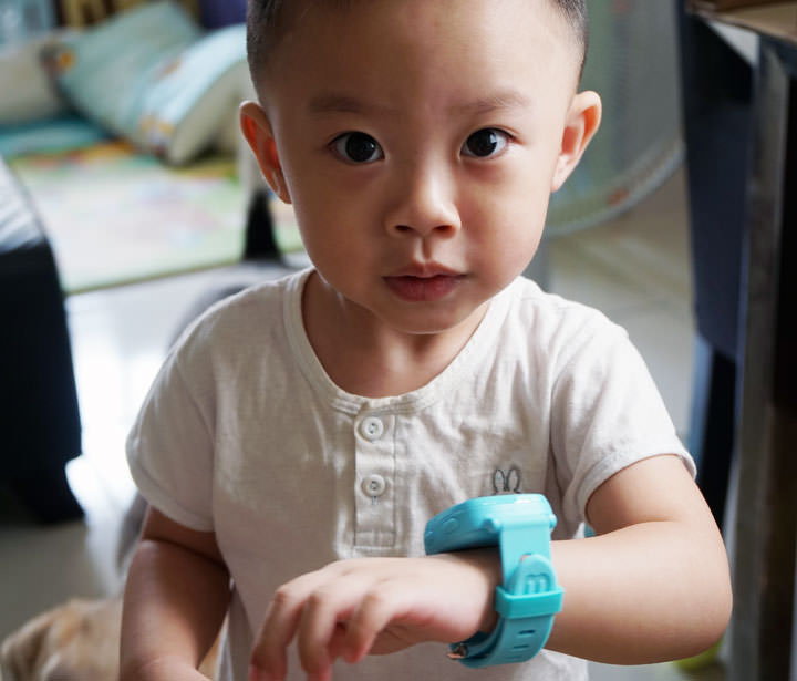 [Unbox] 專屬於孩子的智慧穿戴裝置！讓孩子開心、父母安心的兒童智慧手錶「FunPark Watch」雙色開箱與實測心得！ - 阿祥的網路筆記本