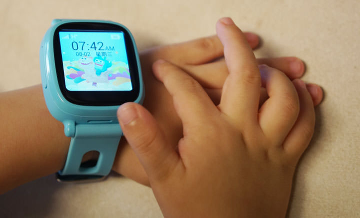 [Unbox] 專屬於孩子的智慧穿戴裝置！讓孩子開心、父母安心的兒童智慧手錶「FunPark Watch」雙色開箱與實測心得！ - 阿祥的網路筆記本