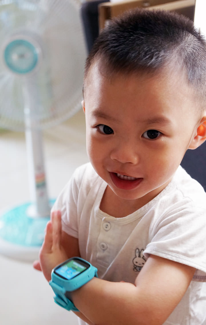 [Unbox] 專屬於孩子的智慧穿戴裝置！讓孩子開心、父母安心的兒童智慧手錶「FunPark Watch」雙色開箱與實測心得！ - 阿祥的網路筆記本