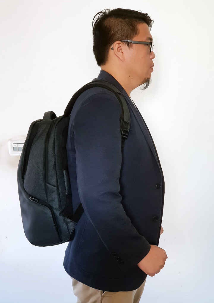 [Unbox] 小米商旅多功能雙肩包開箱！兼顧大容量與舒適性，外觀又有型的背包之選！ - 阿祥的網路筆記本