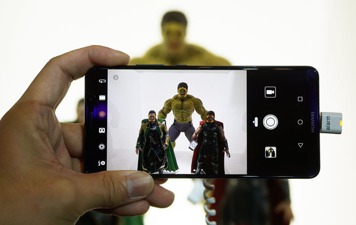 [Mobile] 搭載全球首款行動 AI 晶片手機：HUAWEI Mate10 與 Mate 10 Pro 宣佈在台上市，11/28 起開賣！PORSCHE DESIGN HUAWEI Mate 10 也將登台！ - 阿祥的網路筆記本