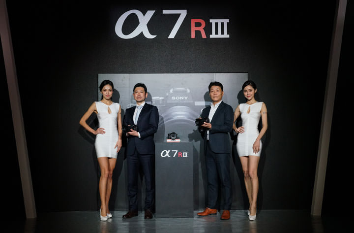 [Camera] 超高畫質與快速對焦能力兼備！4,240萬畫素與10fps連拍能力新機 Sony α7R III 正式發表！ - 阿祥的網路筆記本