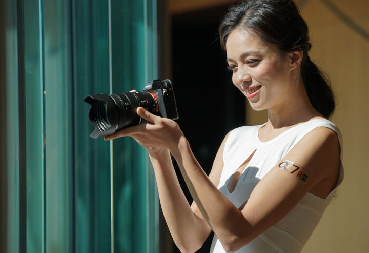 [Camera] 超高畫質與快速對焦能力兼備！4,240萬畫素與10fps連拍能力新機 Sony α7R III 正式發表！ - 阿祥的網路筆記本