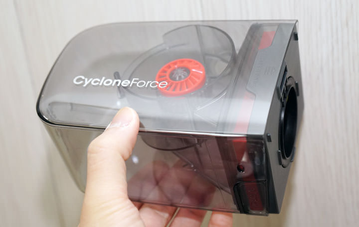 [Unbox] 家有寵物、過敏兒好困擾？ Samsung 新一代 「POWERbot 極勁氣旋機器人」40X 極勁吸力讓家中毛毛一乾二淨～而且完全不用你動手！ - 阿祥的網路筆記本