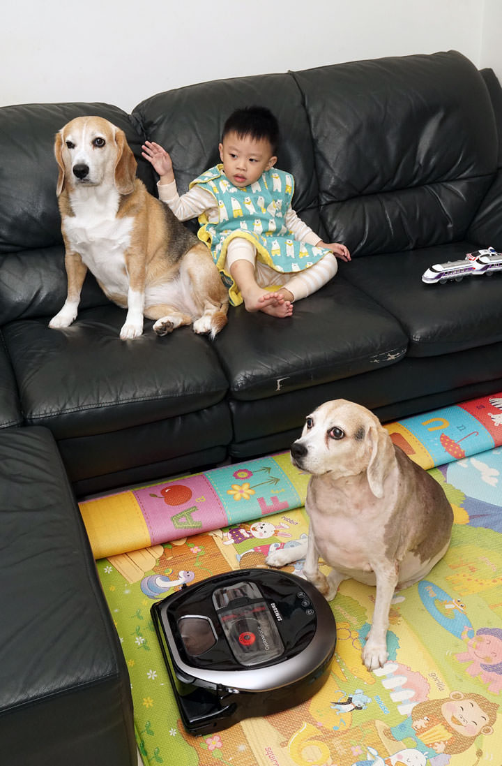 [Unbox] 家有寵物、過敏兒好困擾？ Samsung 新一代 「POWERbot 極勁氣旋機器人」40X 極勁吸力讓家中毛毛一乾二淨～而且完全不用你動手！ - 阿祥的網路筆記本