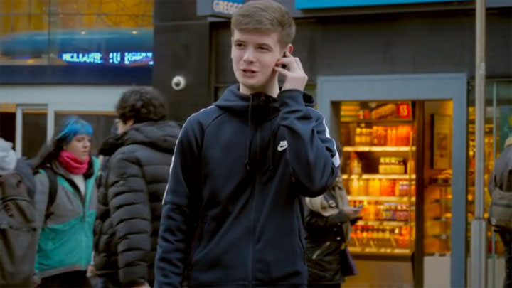 [Mobile] 手機只有隨身碟大小？這可不是開玩笑！Zanco Tiny T1 已展開募資，讓攜帶手機毫無負擔！ - 阿祥的網路筆記本