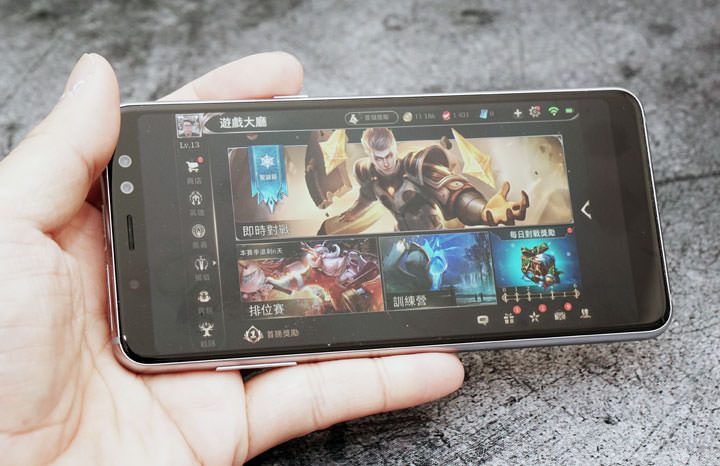 [Unbox] 中階定位，功能一次到位直逼旗艦等級！讓你「拍出最美」的 Galaxy A8 （2018）深度評測！ - 阿祥的網路筆記本