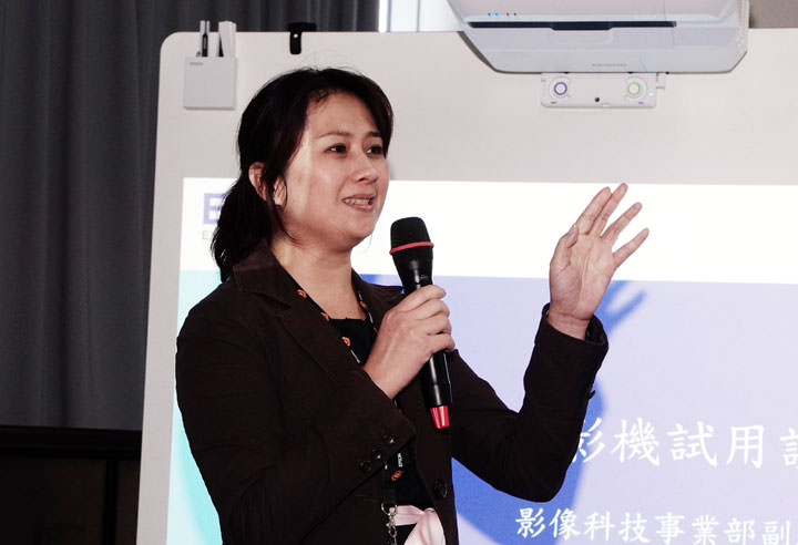 [Unbox] 色彩不失真，畫質細膩的家用娛樂投影之選：Epson EH-TW5400 開箱與深度體驗心得分享！ - 阿祥的網路筆記本