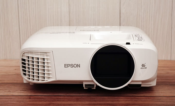 [Unbox] 色彩不失真，畫質細膩的家用娛樂投影之選：Epson EH-TW5400 開箱與深度體驗心得分享！ - 阿祥的網路筆記本