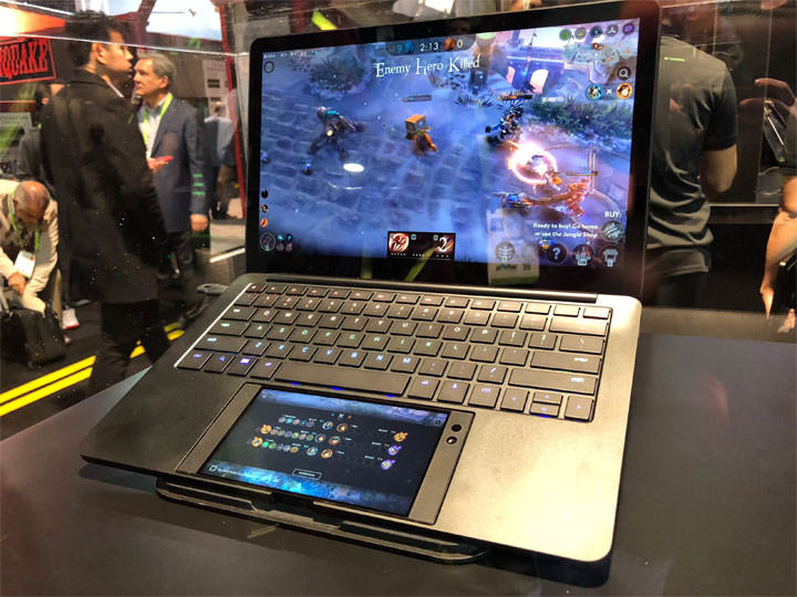 [Mobile] 讓手機變身筆電？電競大廠 Razer 於 CES 2018 展出「Project Linda」概念套件！ - 阿祥的網路筆記本