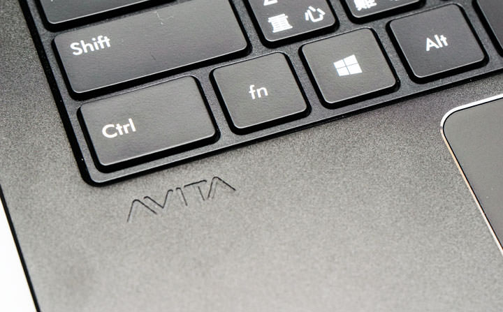 [Unbox] 外型吸睛，細部體現低調奢華感 的美國潮牌筆電「AVITA LIBER」型酷黑開箱實測分享！ - 阿祥的網路筆記本